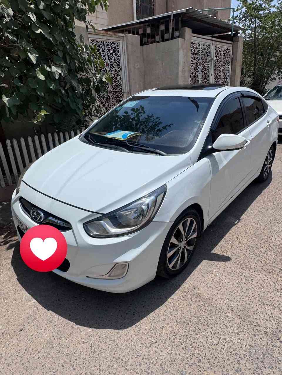 السلام عليكم اكسنت ٢٠١٤ فول مواصفات بصره تحويل
جاهزه مكينه كير حداديه تبريد مكان السياره بالبصره
***********
السعر 85 وبيها مجال سونار موجود 
بيها فقط نص الجاملق الخلفي والباب صبغ
