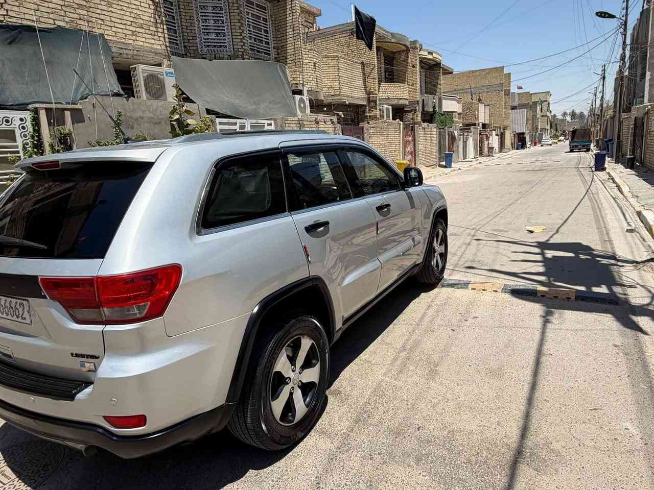 جيب لاريدو للبيع مديل 12 السيارة جاهزة
كير مكينة تخم تاير صدر امامي خلفي كلة جديد تبريد ثلج 
السيارة بسمي بغداد هزة جديدة رقم مميز بسمي السيارة فول ماعدة البنرامة السيارة مصبوغة حزام جمالية بدون ضربة ولاء معجون ولاء دواخل السعر 128 وبيهة شي بصيط العنوان بغداد البلديات 
*********** غير متواجد على الفيس
