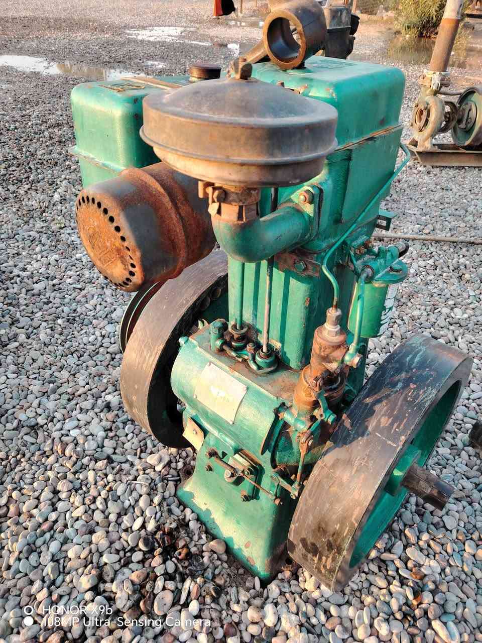 سلام عليكم ورحمة الله وبركاته للبيع جميع انواع المولدات كل واحد وسعرو عنوان كركوك حويجه الاتصال على الرقم ***********
