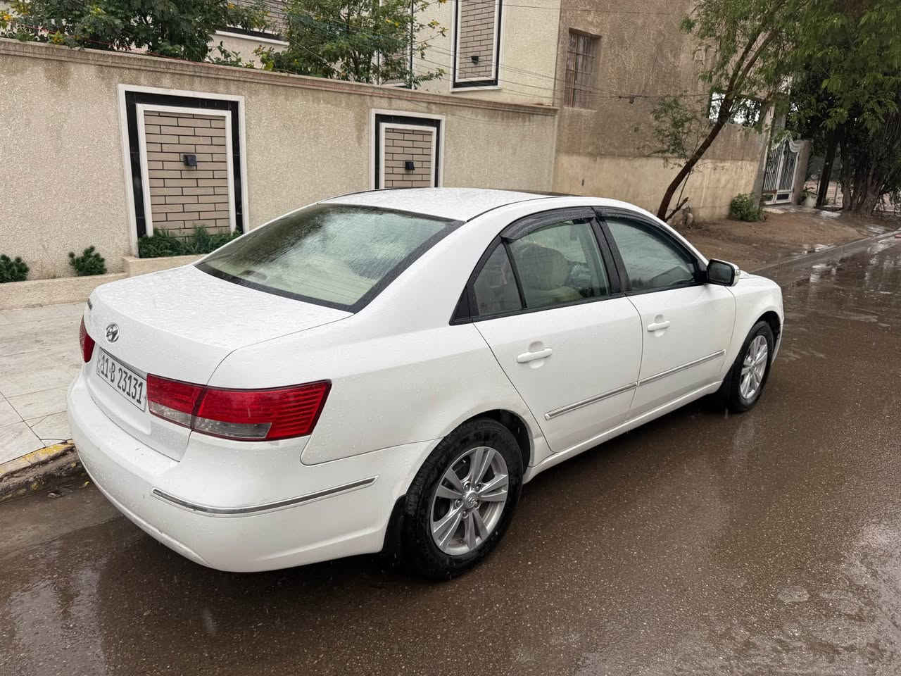 السلام عليكم . مكلف بالنشر هونداي سوناتا 2011 وارد خليجي المواصفات محرك 2400 دوش ابلادي مامفتوح فتحة سلايت دشبول مطعم صاج ويل كب تحكم ستيرن اشارة بلمراية وباقي المواصفات المعروفة بيهة صفة الصدر مصبوغة بدون دواخل السيارة جاهزة مابيهة نقص رقم بغداد السعر 118 ورقة مكاني بغداد الكرخ حي العامل قرب البانزين خانة *********** بغداد, العراق
