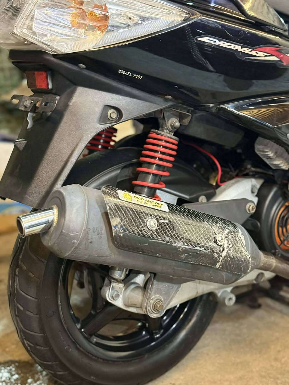 #مكلف_بالنشر
السلام عليكم
للبيع فقط تعجبك اهلا وسهلا ما تعجبك لا تكسر بالسعر فلوسك يمك و دراجتي يمي والرزق على الله للبيع فقط

 سكنس فحل كوري دراجه خذتها من الرمبه صارلها شهرين استخدام حيل قليل دراجه ملغمه شلعه معدل إقلاع كلجات رياضي صالنصه رياضي صدر رياضي فج بريميوم كابريته رياضي ٤ براغي كل نقص مابيها يشهد الله كفاله عامه على الشرط
السعر 1350 بيها مجال للطيبين تشوفها غاليه اعبر المنشور واندعيلنا بالرزق
العنوان بغداد شارع فلسطين ساحة بيروت
الدراجه مكلف بالنشر شراي من صدك تعال خاص ادزلك رقم صاحبها اذا بس تسولف لا تراسل يرحم والديك


**إذا كنت صاحب هذا الإعلان وتريد حذفه لأي سبب، رجاءا أرسل رسالة إلى الدعم الفني**