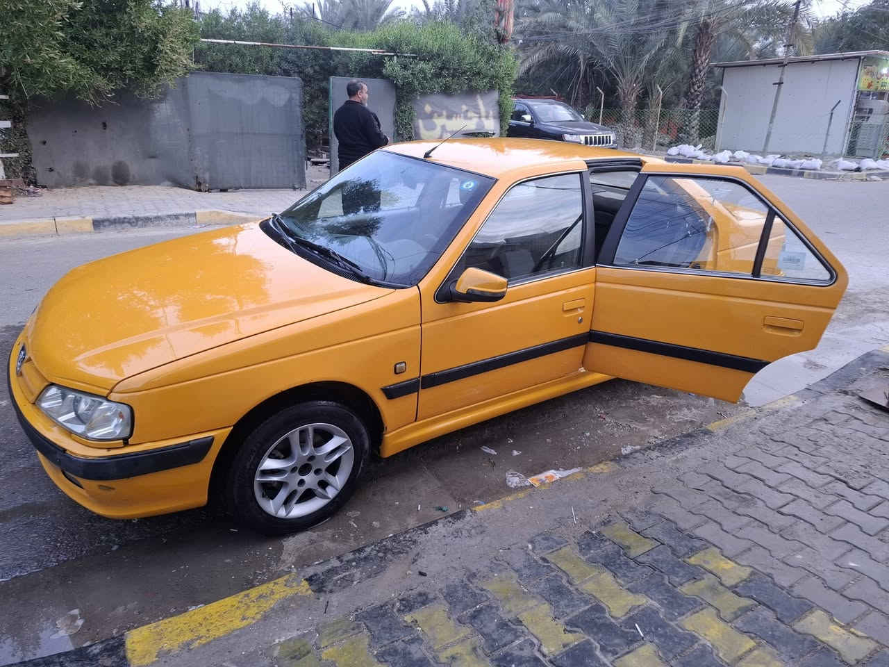 اسلام عليكم
بيجو مديل 18 كير مكين خير من الله السياره بيه منضومه غاز السعر 62 وبيه مجال حك الجيه مكان بغداد الحسينيه مال راشديه  ***********
