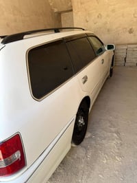 للبيع ستيشن متومه وجاهزة قماره فقط سياره ماشيه ١٩٠ الف 07819276000