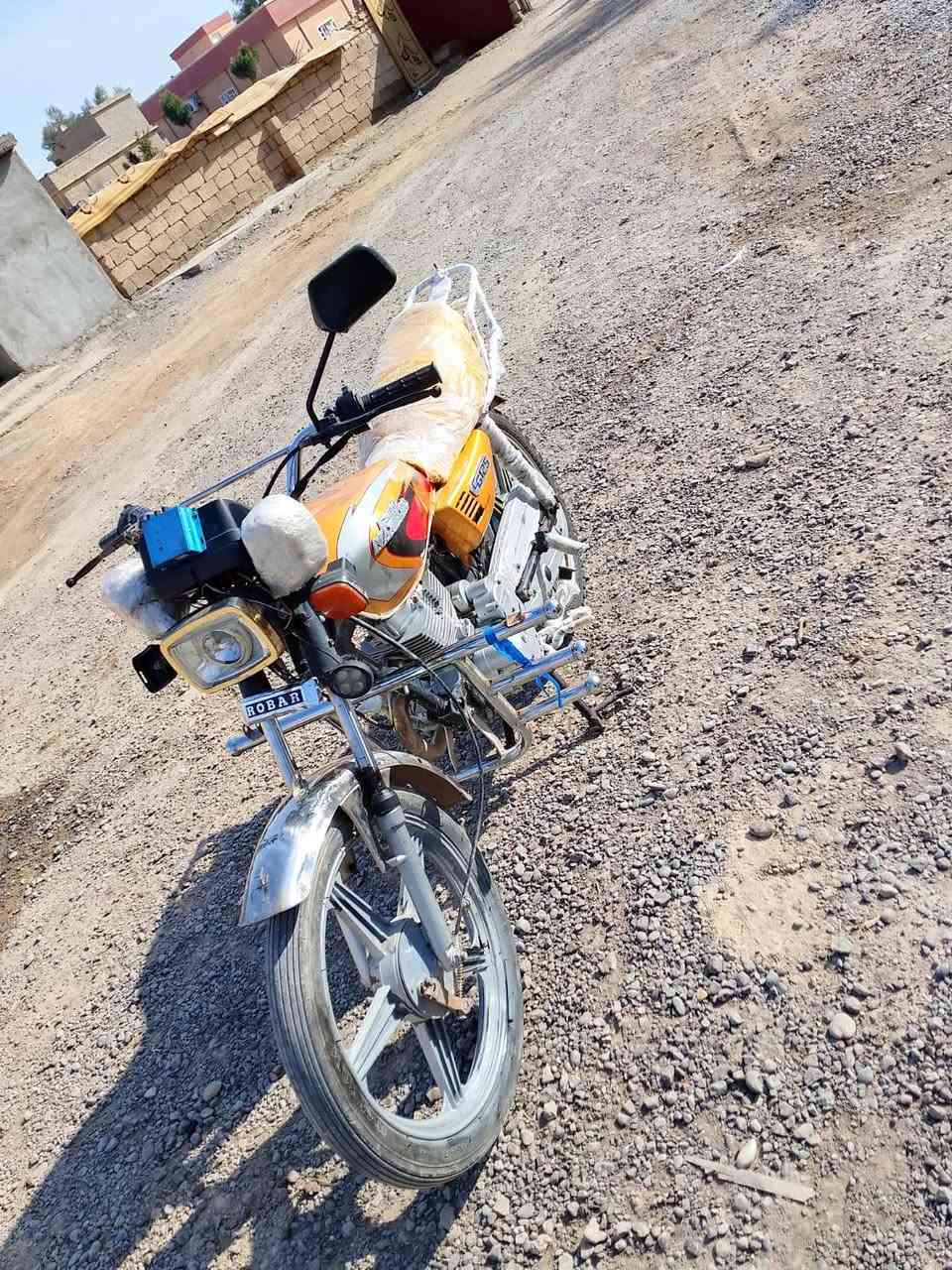 سلام عليكم
ماطور نامه برو خمسه كير موديل 20 
ذهبي نشاط فول السعر 300وبي مجال شي بصيط 
ويرهم مراوس 
***********
