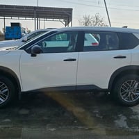 نيسان روج 2023  ‏مواصفات SV : بصمه وتشغيل  وشاشه وكامره  ‏و رادار امام...