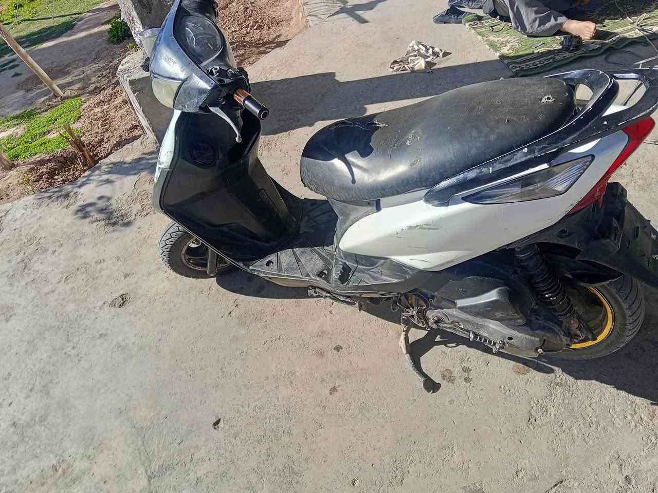 للبيع ماكس ثعلب مكينه مفتوح يرادله وكابريتر تايرات جدد كهربائية شعاله بس باتري يرادله مستعجل علا بيعته مكان ديالى خان بني سعد  شراي خاص او واتساب ***********
