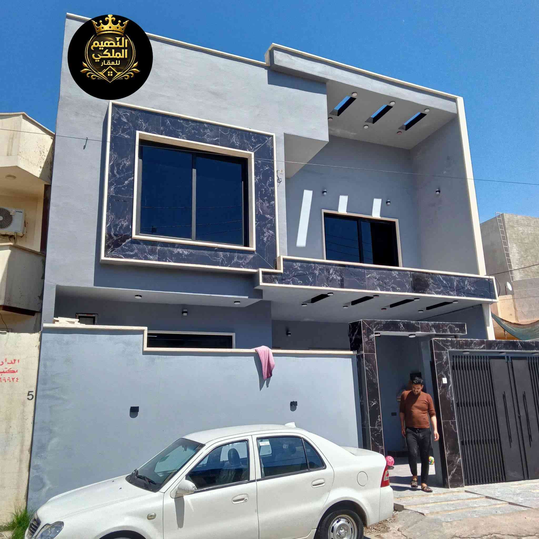عروض مڪتب التصميم الملڪي للعقار 
دار للبييع شارع تلكيف مقابل 

اراضي غرفه تجاره 

دار طابق ونص طابق الول
استقبال ومطبخ وهول وغرفتين نوم وصحيات
طابق ثاني غرفتين نوم وهول 
وصحيات
مساحه ٢٠٠ متر
خدمات كامله ماء كهرباء تبليط.
سند زراعي نموذج ٢٥ حق تصرف
سعر مناسب  اي استفسار الاتصال
على ارقام المكتب
***********
***********
***********
***********
