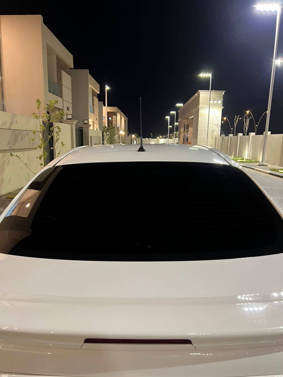 نيسان صني موديل 2021 رقم اربيل 
مكفوله عدى نص جاملغ صبغ اثر شخط وباقي كفاله ***********
بصره المعقل السعر 98 البصرة, العراق
