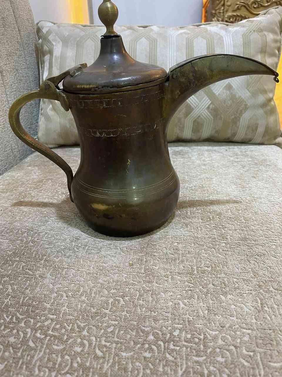 دله قديمه اوربي نحاس الطول 30 سم والعرض من جوا 15 سم والوسط 11 سم يوجد توصيل لكل المحافظات


**إذا كنت صاحب هذا الإعلان وتريد حذفه لأي سبب، رجاءا أرسل رسالة إلى الدعم الفني**