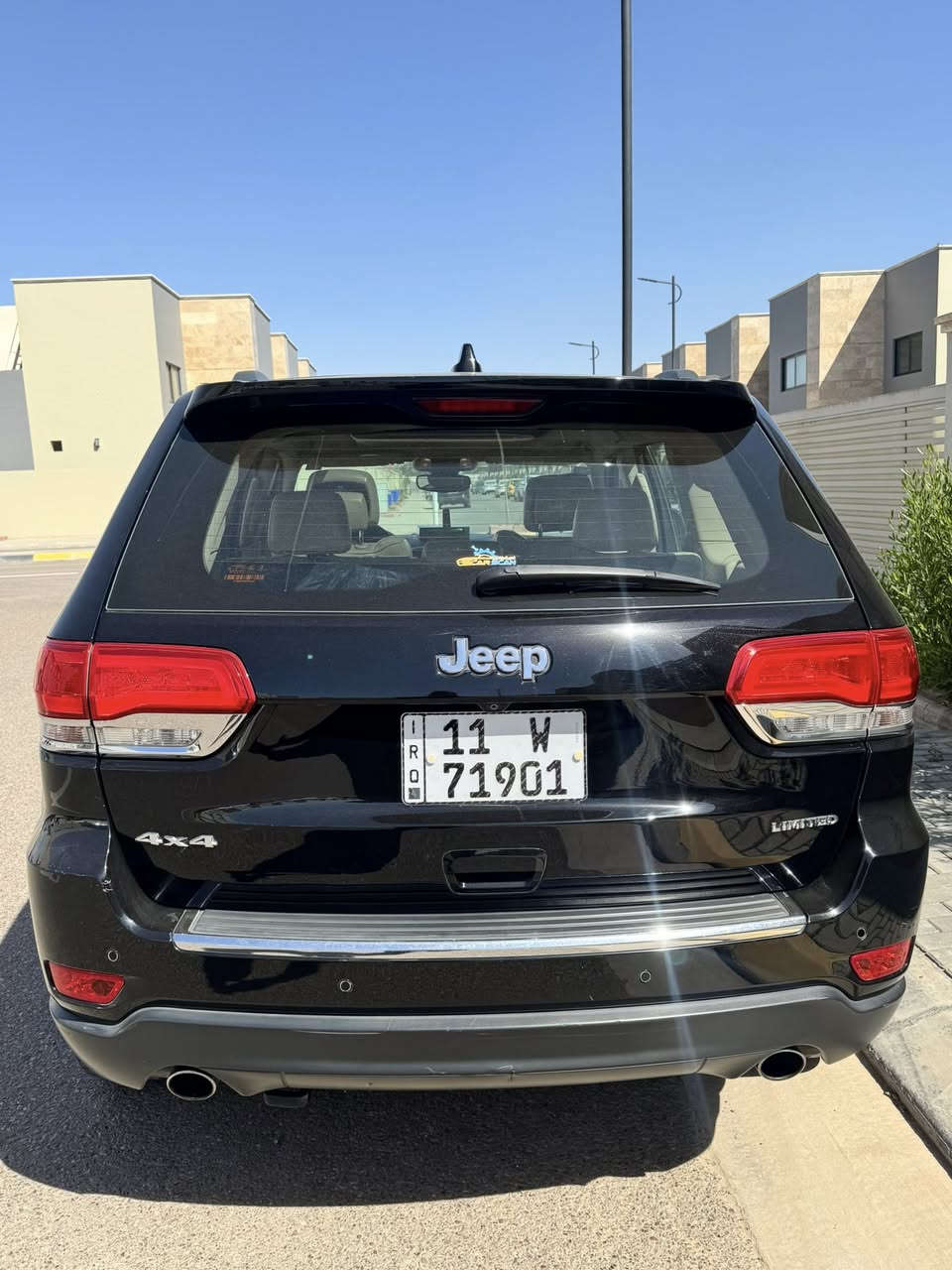 جيب ٢٠١٨ خليجي لمتد
مواصفات لمتد بانوراما كشنات ميموري وتدفئة وتبريد اربع كشنات وباقي مواصفات لمتدد المعروفة لسيارة بدون صبغ مبدل بيه قطعة بلادية وقطعتين مفتوحه ووبيه شويه بارد موجودة كامل تفاصيل بلفحص ماشيه ٩٠ الف
السعر  ٢٢٥
***********
***********
