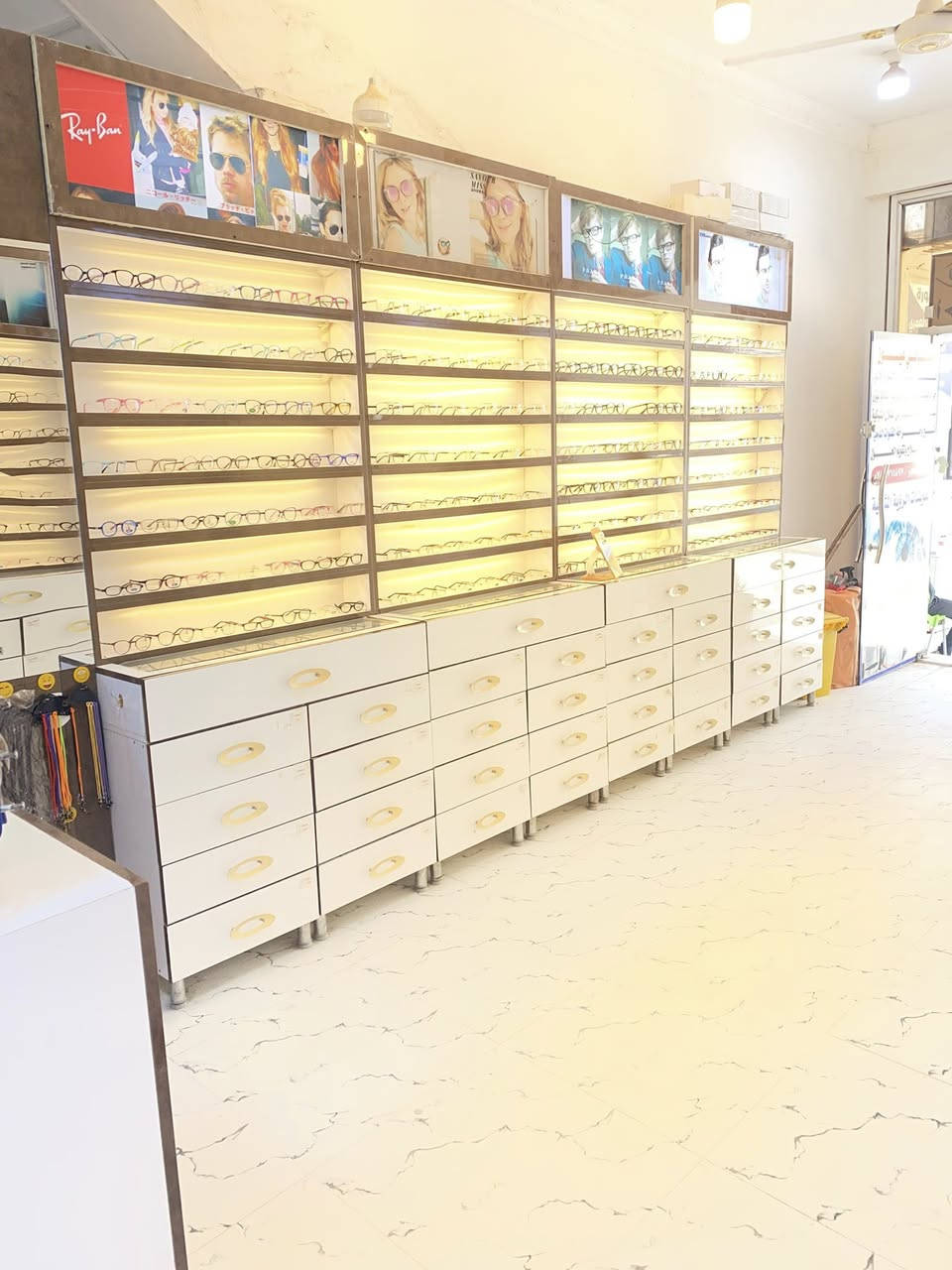 للبيع


**إذا كنت صاحب هذا الإعلان وتريد حذفه لأي سبب، رجاءا أرسل رسالة إلى الدعم الفني**