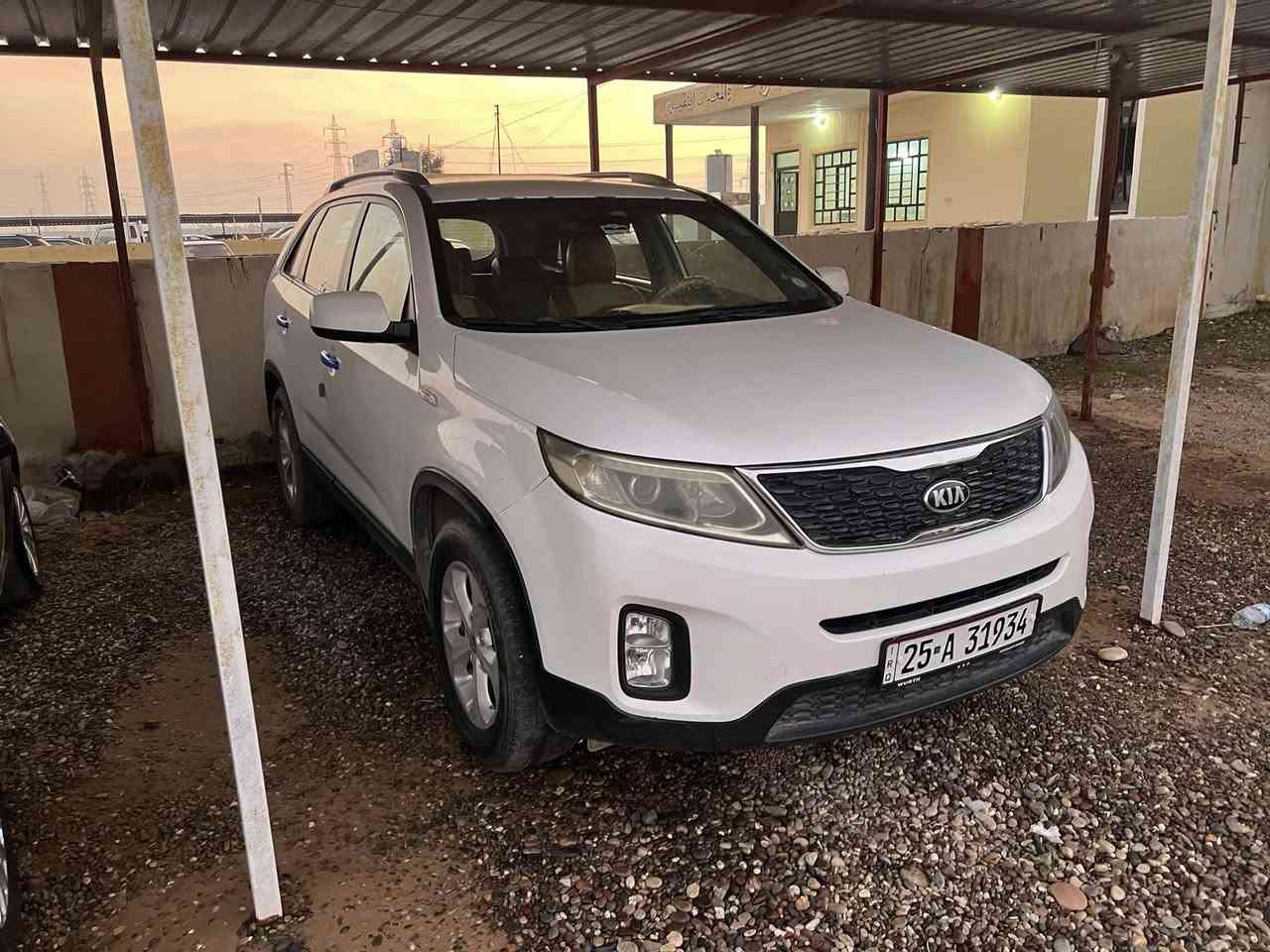 سلام عليكم 
سورنتو للبيع امريكي 
موديل 2014
كير ومحرك4 شرط 
تواير وصدر جدد 
السعر 165
وبيها مجال للطيبين 
الرقم ‭0770 857 0092‬
