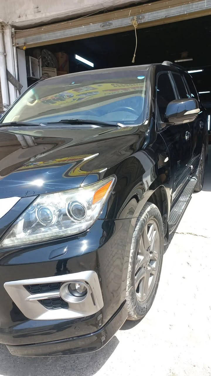 سلام عليكم اني ابولش سياارات درجه اووله شرط اخلي سيارتك كزاز انواع سيارات بس ب 25الف فقط وذا تريد جلي لايتات 5الف وذا تريد جامات سياره 10الف الي اريده منك شارك منشًور وتتفاعل حتا يصعد وسال من الله التوفيق الي والكم رقمي *********** بي وتساب
