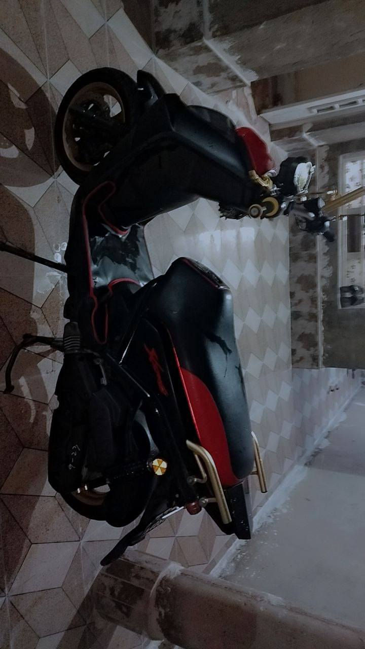 سلام عليكم دراجه سكنس جبلي دراجه بعده بحالة الوكالة صار شهر من نازله من رمبه دراجه نضيفه وعليه تزويدات خارجيه سعر 1350 للاستفسار الاتصال على الرقم ***********
