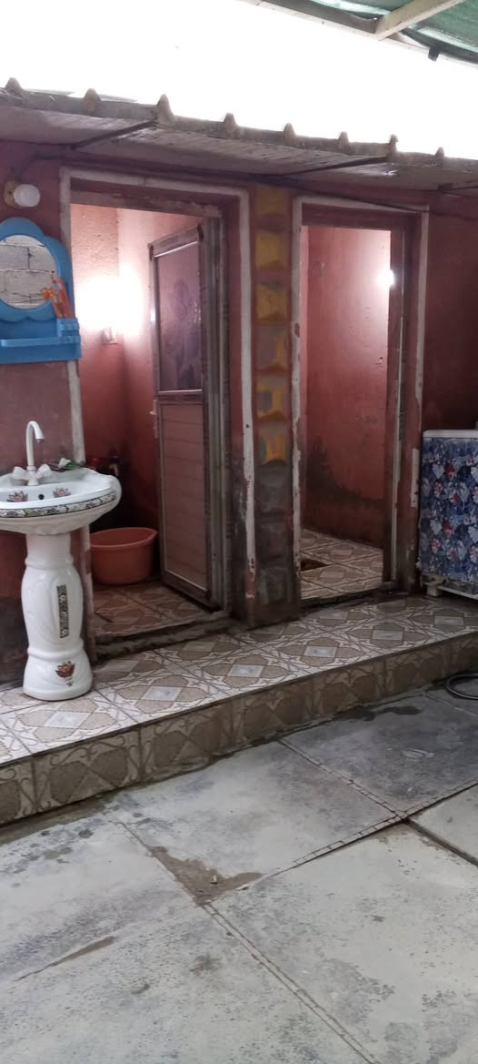 سلام عليكم بيت بحي البتول زراعي مقابيل شارع بيت دايش مساحه 150متر  *********** رقم الهاتف واتساب
