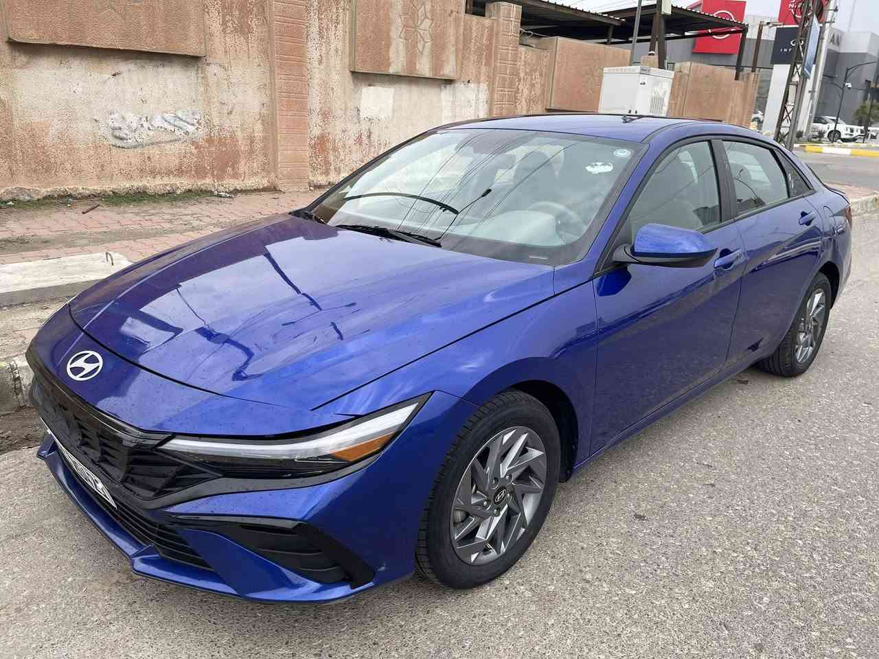 النترا 2024
رقم أربيل 
هزة جديد
تخم تيارات جدد
-رادار امامي (مانع تصادم)
-نظام تحديد المسار 
- نظام نقطة العمياء
-بصمة عدد ثنين سايق وسكن 
-شاشة عداد دجتال كاملة
-حساس + كامرة خلفية + شاش حجم كبير 
السيارة بدون اي نواقص كاملة من جميع النواحي 
الضرر قطعتين جاملغ سكن + بنيد (بدون اي دواخل )
مكان السيارة اربيل 
للتواصل ***********
