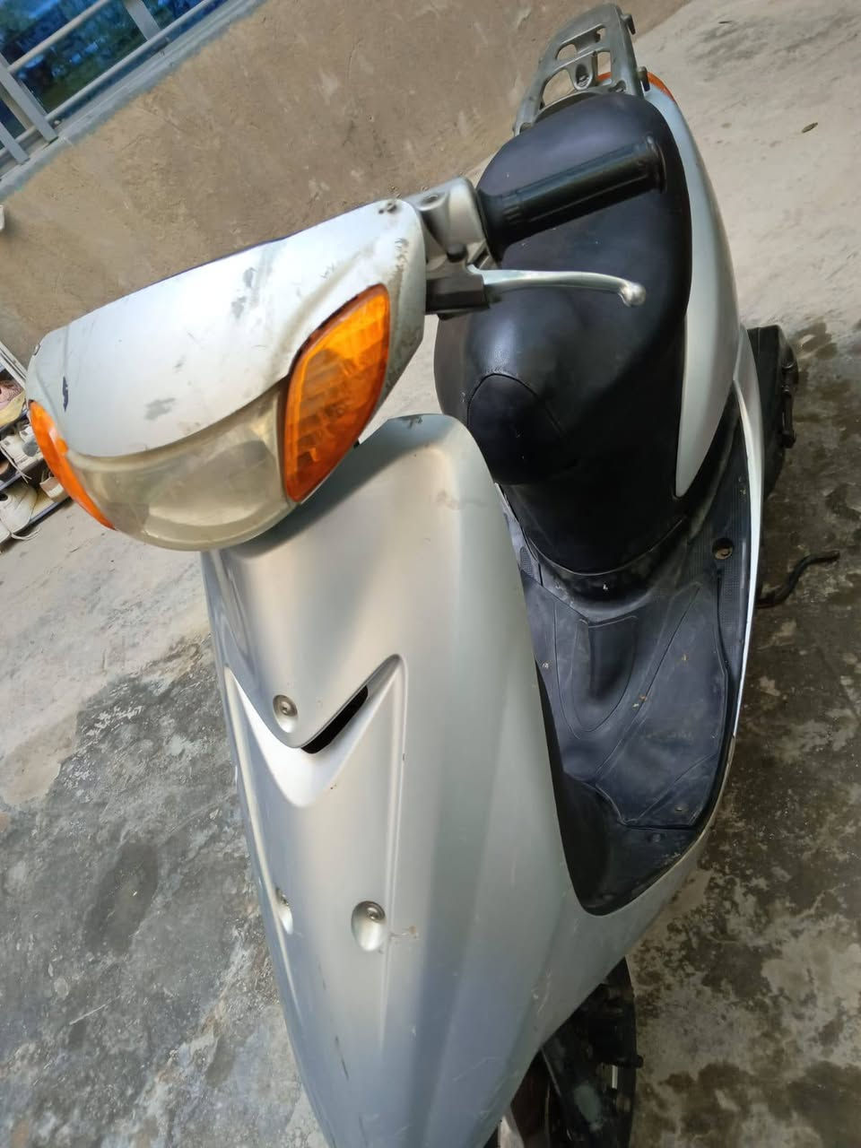 سلام عليكم دراجه عصفوري فحل.  دراجه ابلادي نكره سلف اي زلغ مابيه بل تخم تجي وشوف وتحكم   . دراجه خير من الله.  رايده 300 وبيه مجال مكاني بغداد الشعله. هاذا رقمي ***********
