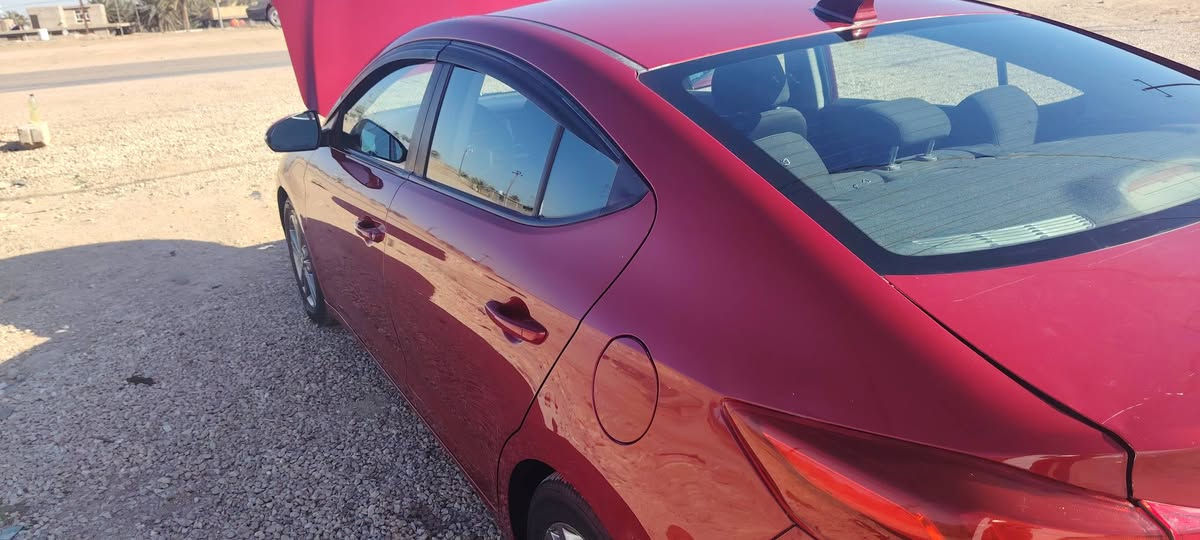 السلام عليكم النترا 18 بيه بس البنيد صبغ وبارد بالجنطه مكينه وكير نضيفه تبريد رقم بغداد الدولي تحويل كل المحافضات فول عده الفتحه غير متواجد عل الانترنيت الاستفسار ***********
