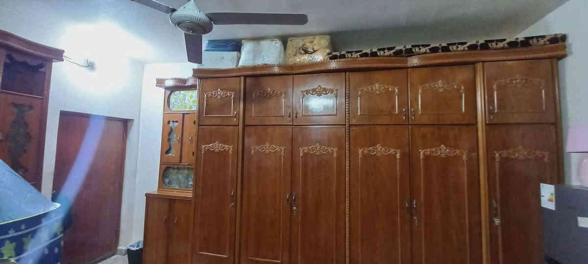 للبيع غرفه حطاطه سعر مليون وعنوان الفلوجه حي الجولان قرب مدرست القدس رقم *********** للإستفسار
