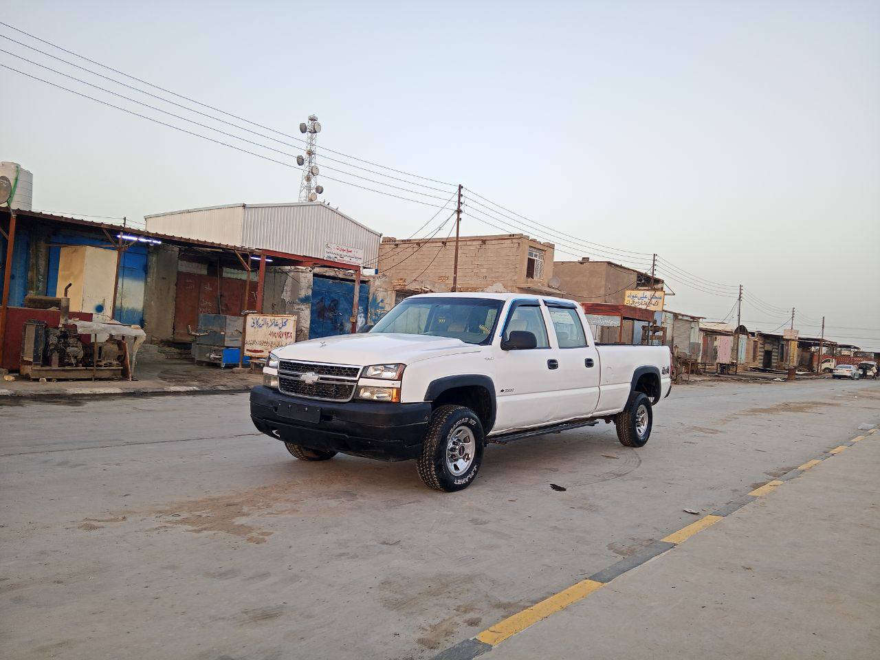 للبيع سلفادور فحل 8براغي  / مزاد وزارة الداخليه موديل 2006  بيه كتاب مزايدة تمشي بيه وين ماتريد سيارة جاهزة گير محرك    اسويلك وكالة ام الباركود   السعر 48 وبيه مجال  المكان ذي قار الرفاعي ***********
