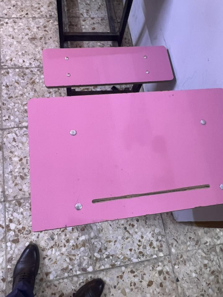 السلام عليكم رحلات للبيع عدد 15 نفر واحد وعدد 8 نفرين جديد استعمال شهر مع سبورات درجة اولى 240 سانتيم اكبر حجم عدد 2 للاستفسار واتساب ***********
