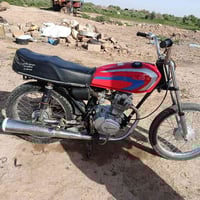 شباب سلام عليكم دراجه للبيع بدون اوراق عشائر مكفوله سعر 450 وبيها مجال...