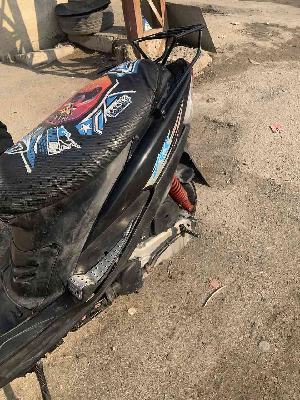 سلام عليكم ماكس عدله بوشه 49 شلعه معدل شنو اليعجبك موجود بس عندك سلف واكف كهربائيات كله شغاله الدراجه مجفته تجفيت شركه وكبل تقريبا سيوع جفتتته ويلات جدد تايرات يخبلن او العفو عندك ستان النص شايله السعر 700 وبيه مجال مراوس اراوس بايراني مكاني معقل ابله ***********
