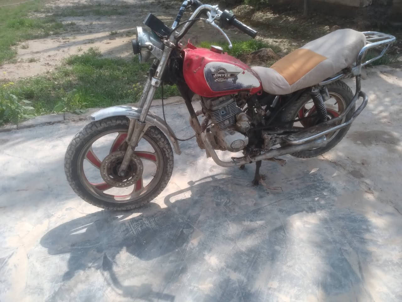 سلام عليكم دراجه جني دبل ابلك موديل ١٦ بدون أوراق سلف شغال السعر 150 لاتصال ***********
