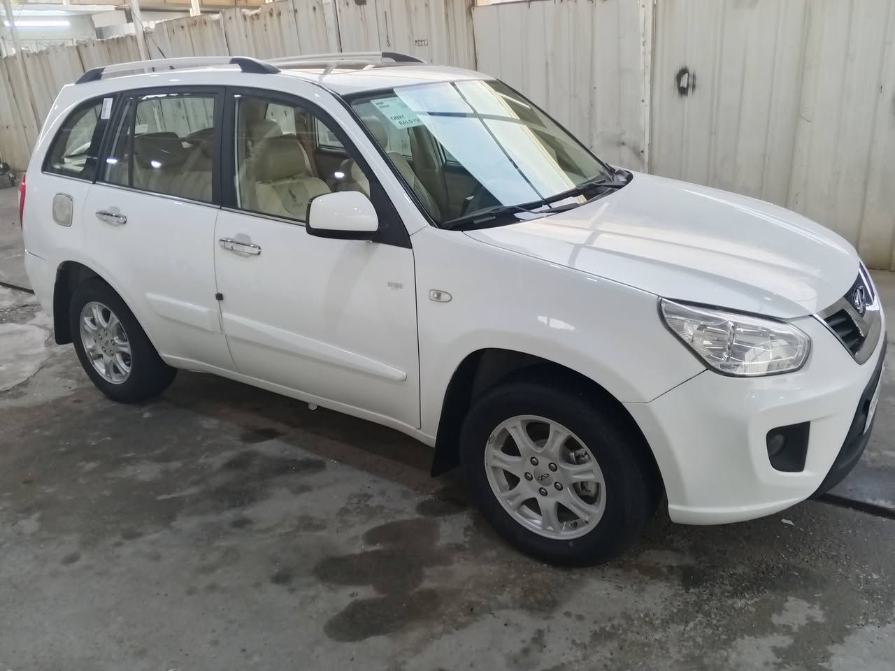 تيكو 2013 سياره جديده جدا جدا
مكفوله من جميع النواحي محرك وكير ما مفتوح ومكفول
رقم بغداد دولي سعره 72ورقه للاستفسار ***********
