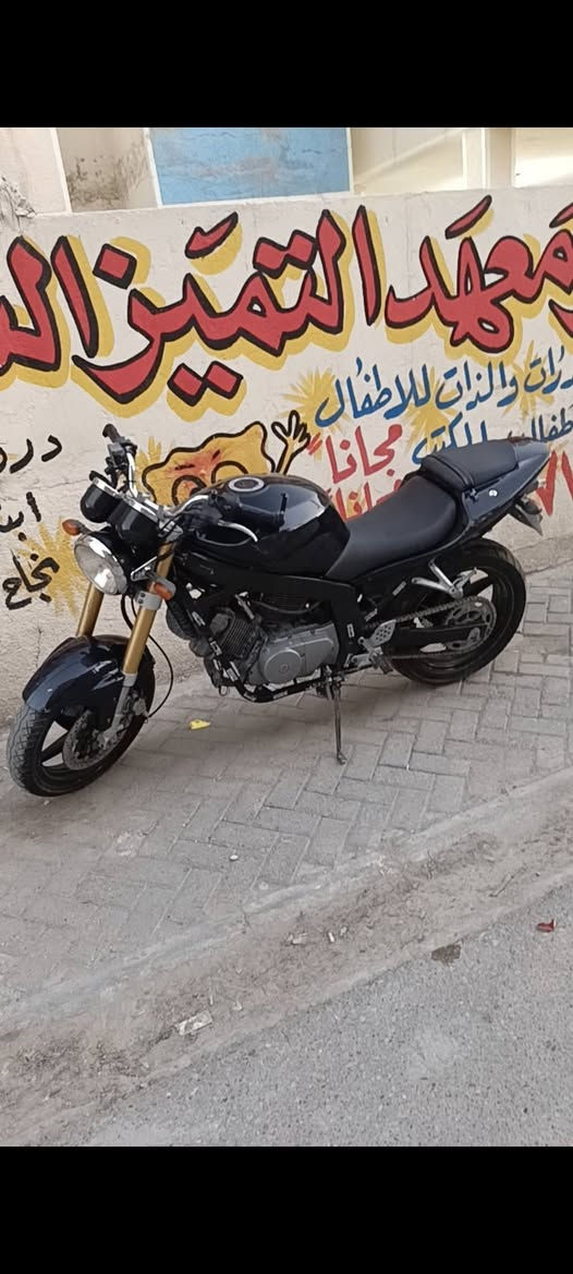 السلام عليكم هانسونك بدون اوراق مكفوله سرقه تجي تاخذها من البيت
كابريتر وصخ فقط تفحص وتاخذ السعر 800 الف 
مكاني بغداد  ***********
