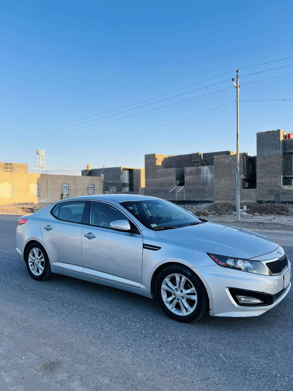 سلام عليكم أوبتما  2013 كير ومحرك وحداديه كفاله تخم تاير جديد مال جناي جاهزه الأخير بيها3قطع صبغ كلير فقط بدون دواخلرقم بغداد سنويه ال2028
السعر103وبيها مجال 
الاتصال***********
مامتوفر بلخاص 👆👆
مواصفات السياره 
نص فول غني عن التعريف
