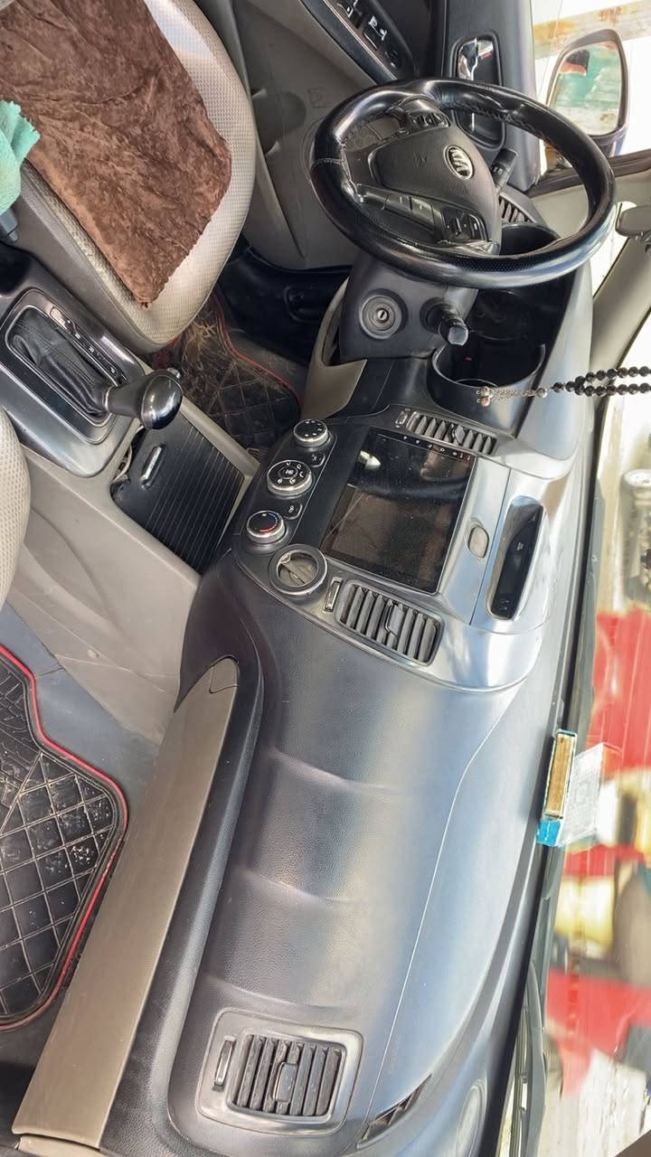 فورتي لبيع موديل 2015 ضربته بس باب مبدل بمريكا سياره تنقص دهن سعره 95$ بيه مجال مكاني الامين ثانيه رقم ***********
