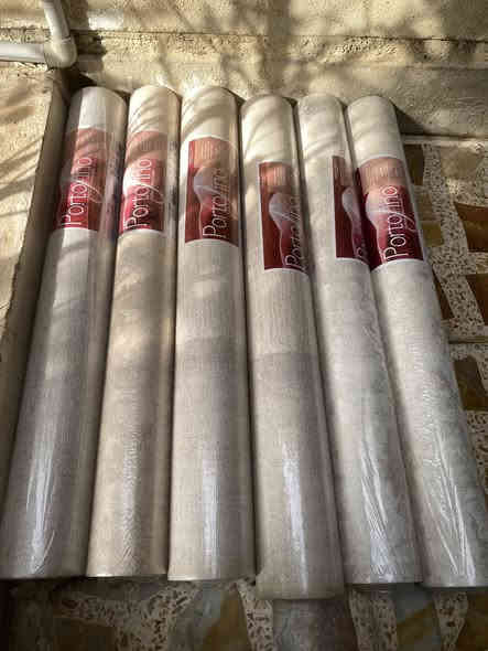 سلام عليكم عندي ورق جدران اصلي الماني خشونه ميه با ميه السعرر بيع مستعجل 50الف كل طوبه 16متر شرط الخشونه انطيك ايا استفسار اتصل ***********
