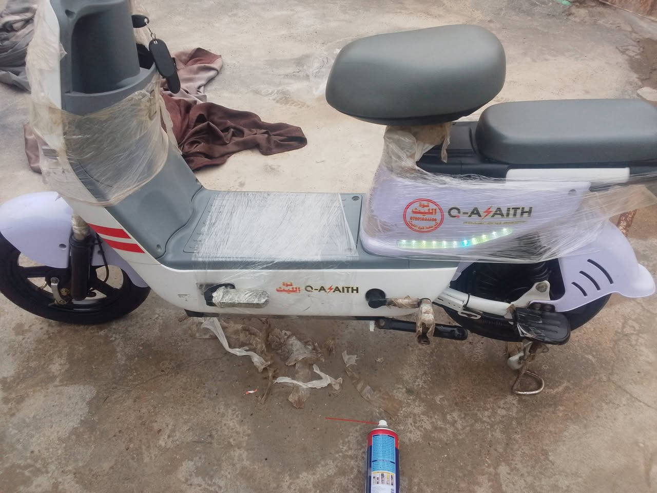 دراجه شحن للبيع مامستخدمه هواي شهر ونص فقط وكلهه شغاله وجديده السعر 250
رقم الهاتف ***********
