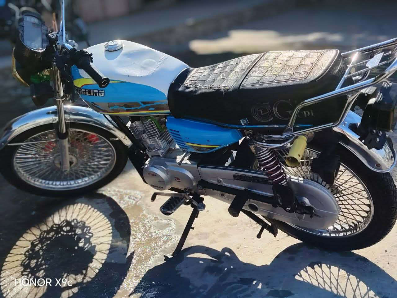 تايكر  سونك 24اوراق سكنر
المكان حله  شارع  100 قرب البوابه
السعر 650 بيه مجال   
‭0783 870 8929‬
