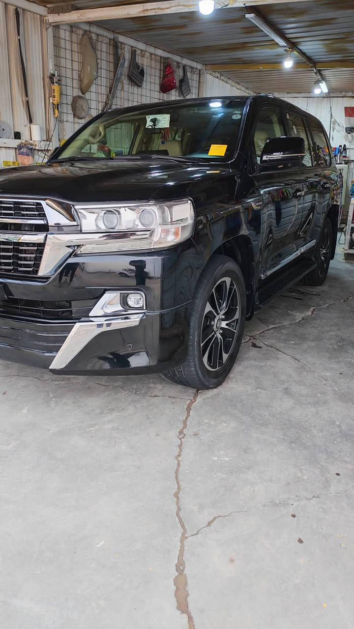 انتباه عروض بوليش وكافه العنايه باسياره 40٪ لمده شهر 😱 
العنوان الديوانية حولي الجامعه قرب سكه مجاور حمامكو بيروت 
📞 أو وات ساب ***********
