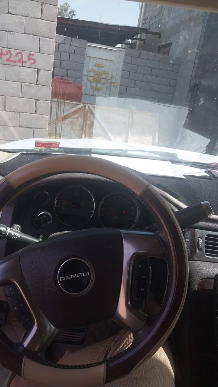 جمسي طويل خليجي فول مواصفات جاهزه سياره عله الخير كفاله سياره موديل 7   ادوات  تسجل  سعر 87 وبيهه مجال قليل ***********
