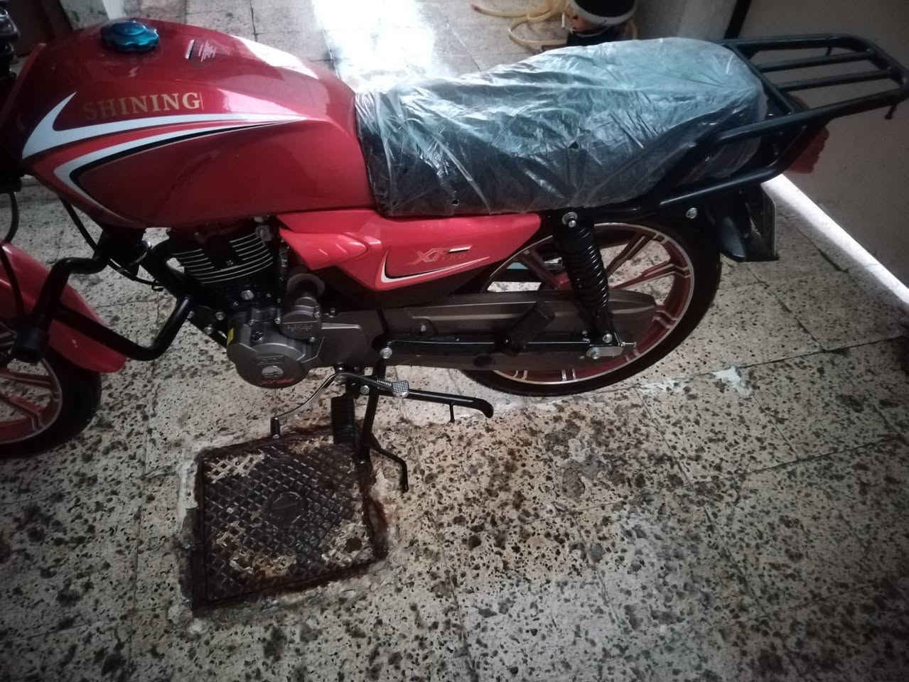 ماطور شاينك للبيع
✔️ نظافة  100/100
✔️رقم موصل  انكليزي 2025 
✔️كهربائيات كلها شغاله 
✔️مابيه اي نقص تحويل ثاني يوم باسم الشركة   
✔️ماطور جاهز صارله 15 يوم   
✔️السعر مليون و950 
✔️ العنوان 📍 موصل حي التحرير  الاتصال على الارقام فقط بدون رسائل 

     مع تحياتي للجميع 

اتصال 📞***********

اتصال 📞 ***********
