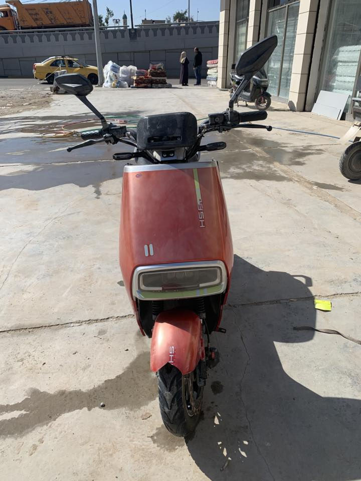 سلام عليكم دراجه شحن سرعه 60 حقيقي بطاريه جدد بشهر 12 شديتهن للبيع مكاني ساحه عدن السعر 210 الف وهذه رقمي***********
