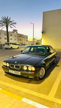 535 موديل 91 محرك 525 مسكر فانوس...  مصبوغه للجماليه فقط..  بدون ضربه ...