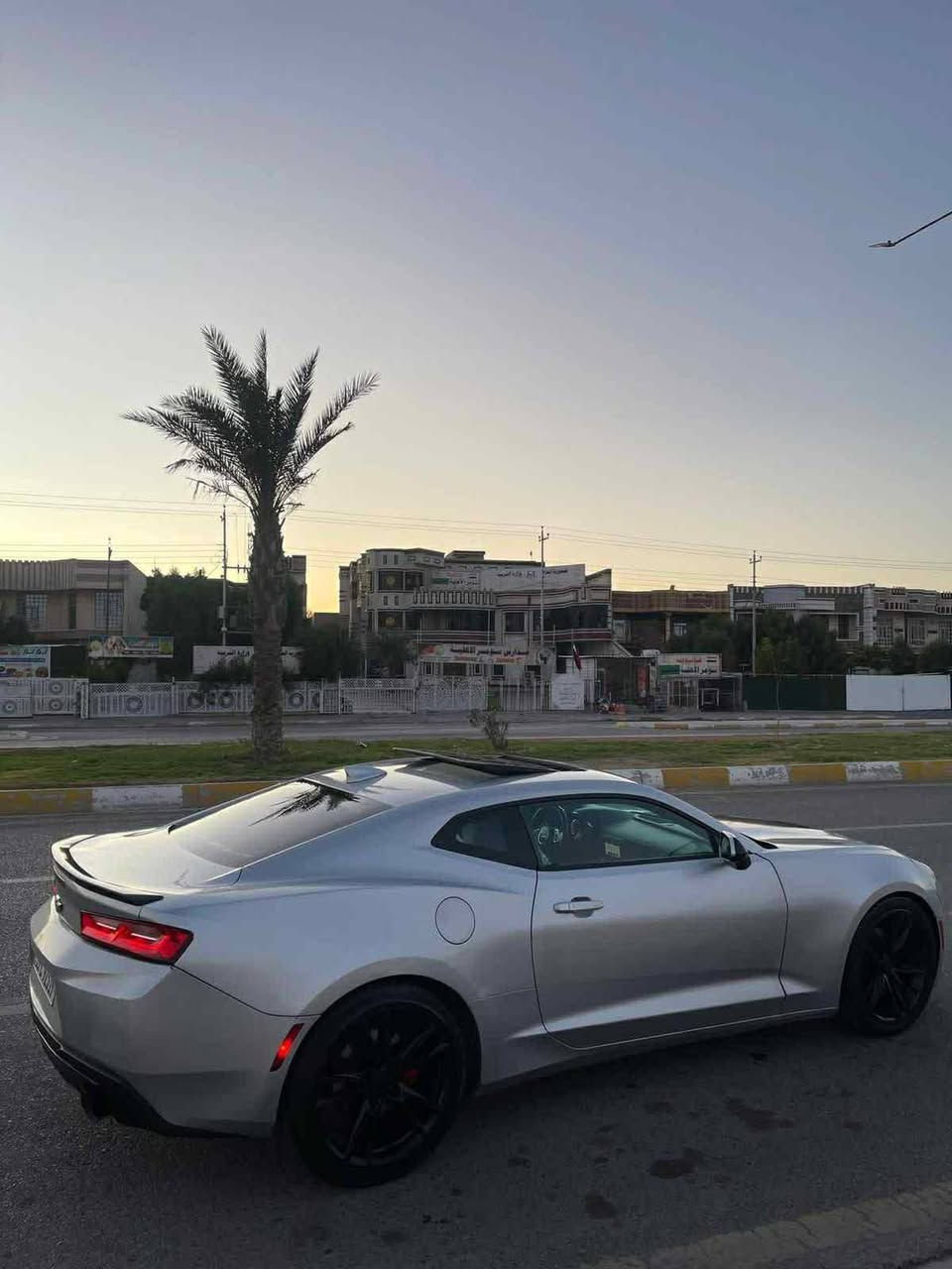 كمارو  موديل 2018   للبيع او مراوس بسياره اربع بوب حسب القناعه لون سلفر فول مواصفات 1/1 سته سلندر رقم بغداد بأسمي شخصيآ حادثها جاملغ وبنيد من امريكا بدون دواخل بدون شاصي فقط براكيتات وبيها هنا ٣ قطع بخ يعني خمس قطع الباقي كفاله كير محرك خير من الله جاهزه السياره .
السعر ب135 وبيها مجال 
العنوان / الرمادي
اتصل بالرقم مباشرتا لأن اني مكلف بالنشر فقط ارجوك 
رقمي ***********
