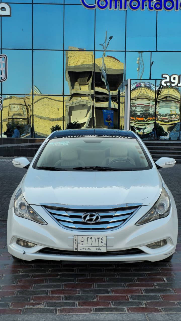 السلام عليكم سوناته 2011 خليجي سونار مرفوق بل منشور
بيه. 4 قطع صباغ بدون. دواخل 
فول موصفات عد البصمه 
بنرمه 
تبريد قطعتين 
مكينه 2400 دوش 
اشاير بل مري 
مري شفط 
تحكمات 
العنوان كربلاء 
رقم الهاتف ***********
