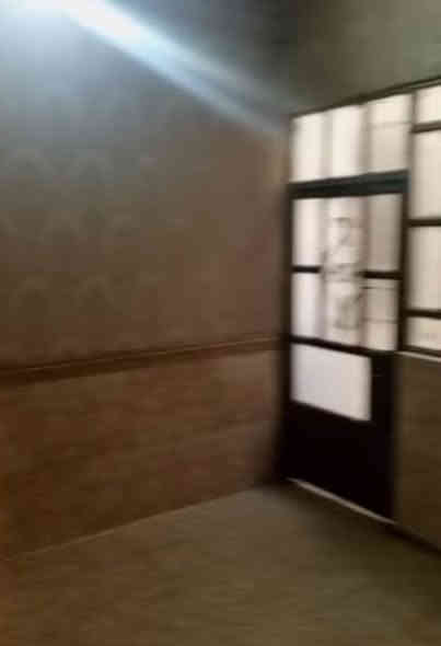 بيت ايجار 50 متر للاجار قريب ميلاد حولي
قريب على مدرسة المستجار

سعر الايجار 200الف عدا الماء والكهرباء ***********
