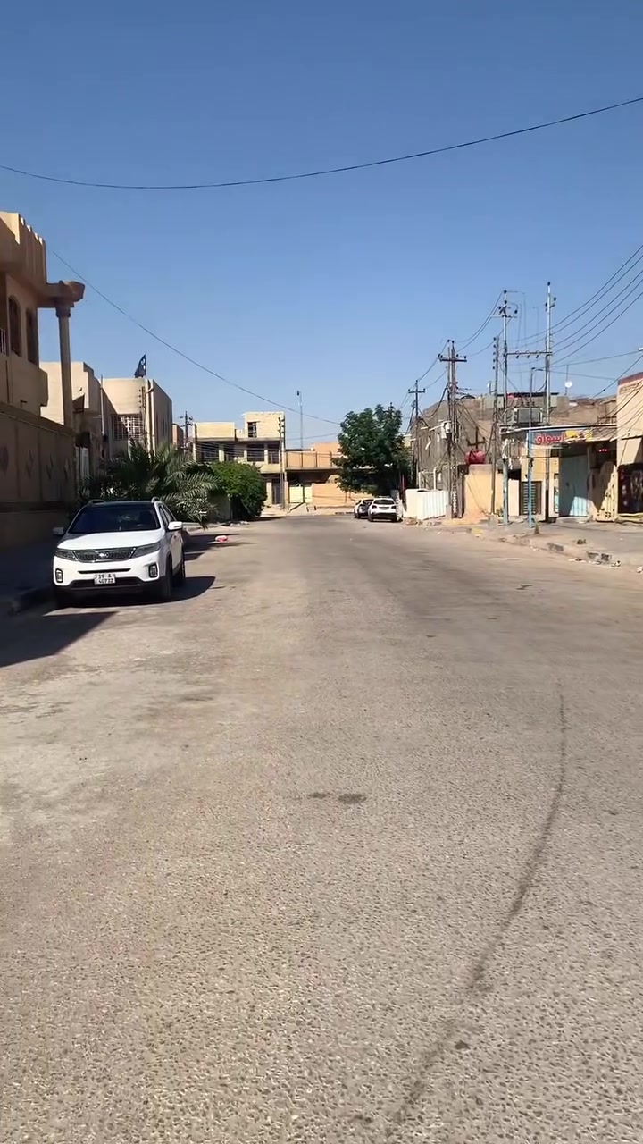 سلام عليكم اعادة النشر بسبب الوعود الكاذبه بيت ركن واقع حال 75طابقين بناء طابوق صب مسلح جوه صاله استقبال مطبخ حمام غرفة نوم فوك حمام ثلاث غرف نوم وصاله البيت جديد وسعره حلو كلشي مجهز تانكي سخان كهربائيات منظومة كامرات ماطور ماء شبابك بي في سي كتائب حديد ثقيل كله جديد للستفسار اتصل وبيك خير وتدلل
***********
