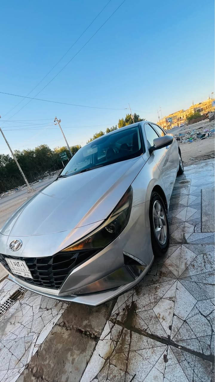 النترا 2021 وارد امريكي 
ماشيه 61  
ضربتها دعاميه والبنيد معدل موجوده صور الضربه
السياره معوقين ذي قار وكاله ثاني يوم وبأسمي وكاله عامه 
جاهزه ومابيها اي نقص 
سعرها 142 بيها مجال قليل
عنوان ناصريه مركز 
*********** ناصرية, ذي قار
