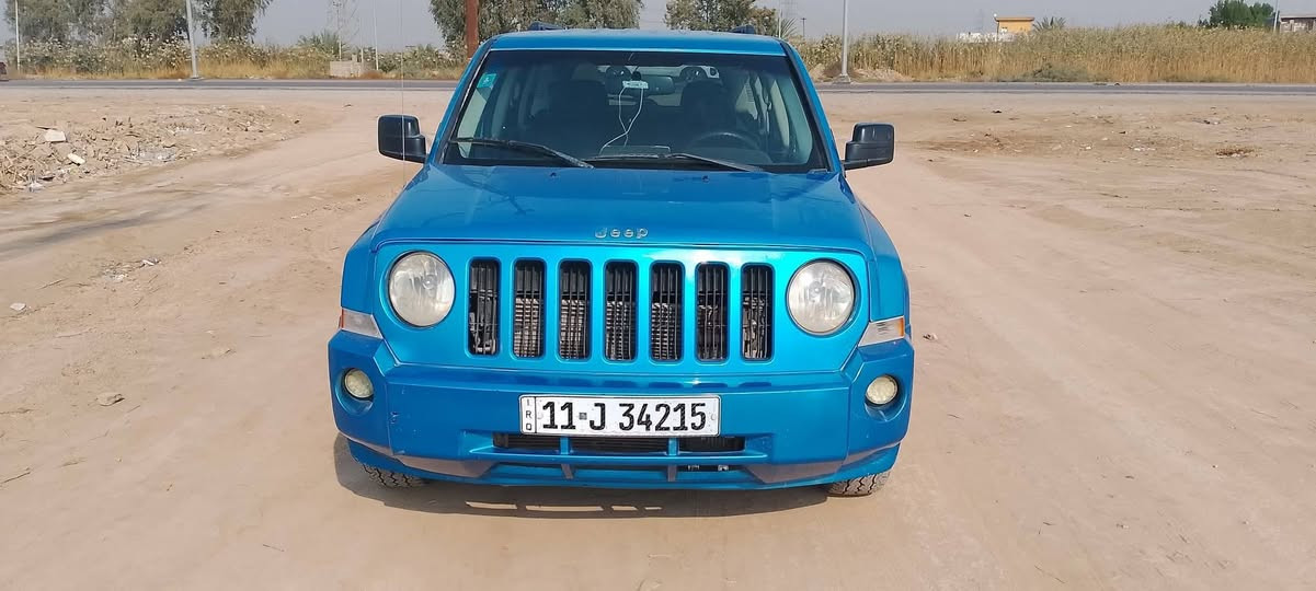 السلام عليكم باتريوت ٢٠٠٨ للبيع او مراوس ٧٥ وبيها مجال قليل بيها مكانات صبغ حادث امريكا جاملغ عكس السائق فقط بدون دواخل صدر جديد نوزلات جدد شرط التحويل مكانها بغداد ***********
