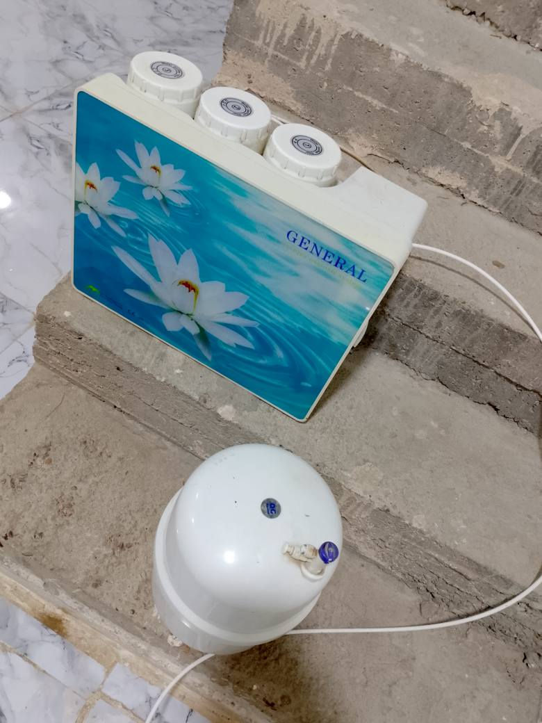 فلتر ماي نظيف مال شركه  مستخدم شهر واحد شغال السعر 75 وبي مجال للشراي للاستفسار اكثر الاتصال على الرقم التالي *********** بي وتساب عمارة, ميسان
