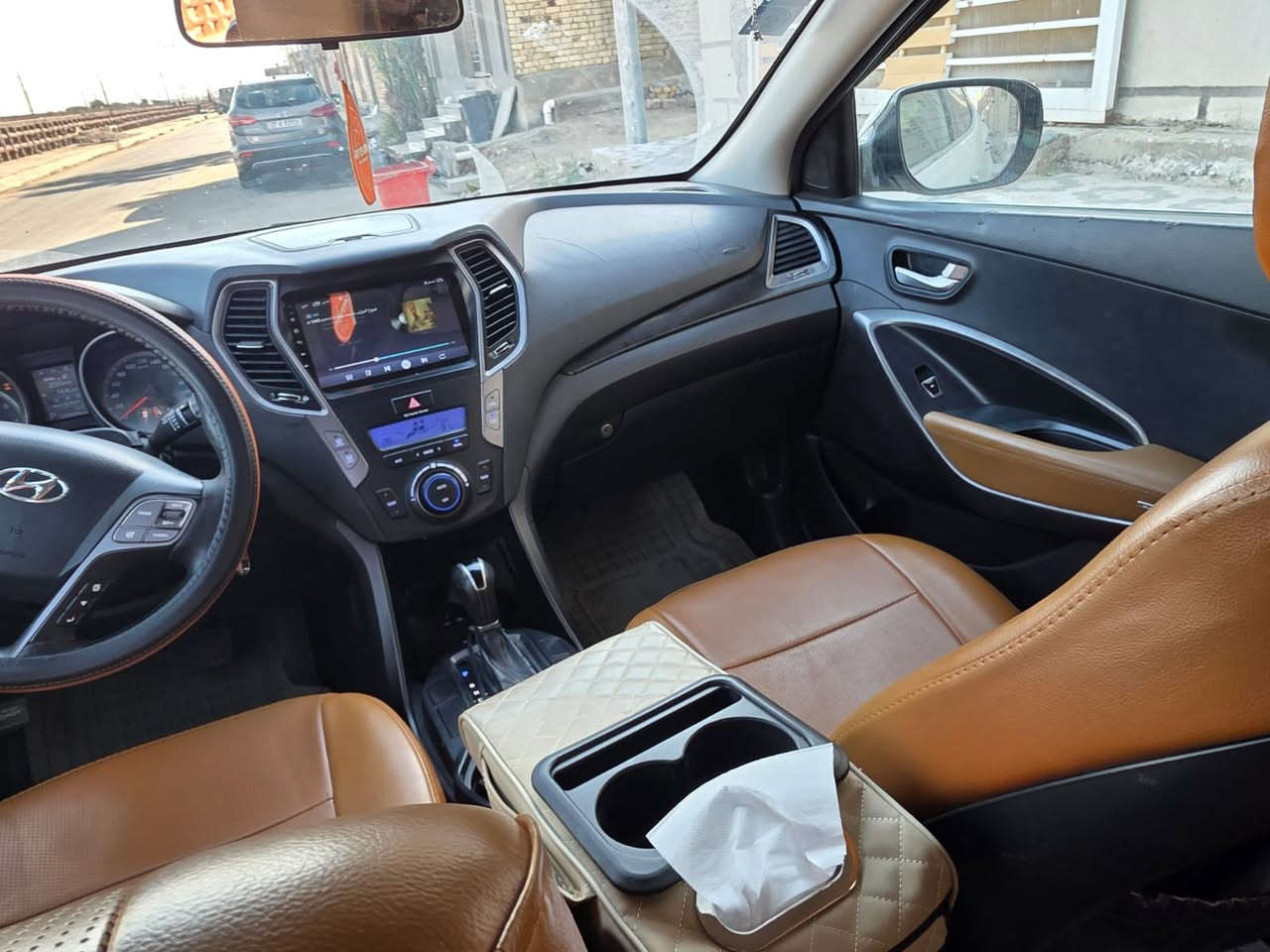 السلام عليكم 
سنتافيا 2014 خليجي 6 سلندر 
3قطع تبريد 
السياره مكفوله ماعدا الجاملغ مرشوش اثر طخه بسيطه والجاملغ الثاني بيه بارد 
السياره جاهزه من كلشي رقم ذي قار انكليزي
***********
***********
السعر 167وبيها مجال بسيط
