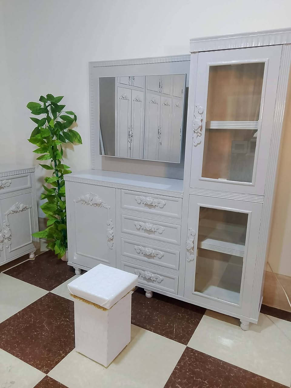 كما وعدناكم على كل ماهو جديد وجميل من معمل نجاره الطارق الشرقاط الحي العسكري قرب القصابين باداره محمود وإخوانه وبأسعار مناسبة شعارنا الدقه في العمل////***********////***********
