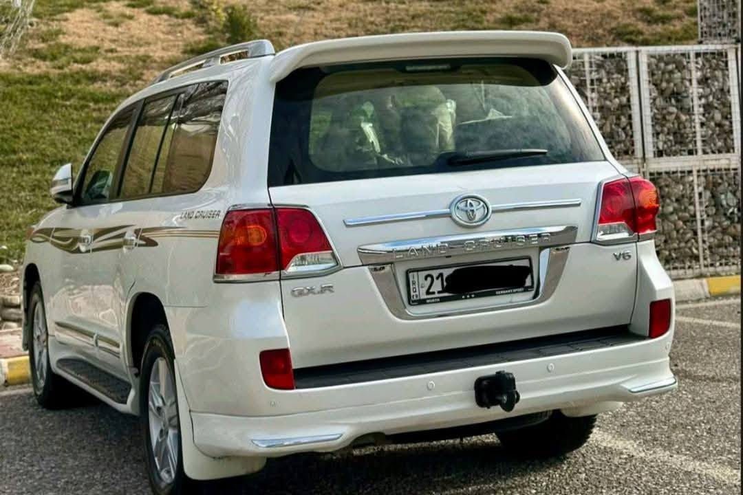 تۆیۆتا‎ لاندکروز 2013 مانگی 7 شەریکەی جیهان GXR V6
تەنها 121000 رۆشتووە 
کوشن جڵد و کارەبای
سه نه وى تازه يه 
قفڵی ئەکسل
هە ردوو  بەصمەی  شەریکەی لەگەڵدایە
حساس پێش و پشتەوە 
تەنها یەک جێ تەعدیل
سەیارەکە. بە ناوی خۆمەوەیە
لە سلێمانیم

سـعـر : لە کۆمێنت داوابکە ڕاستەوخۆ بۆت دێت 📥 

گێر و مەکیەنەی بەشەرت 
هیچ کێشەیەکی تێدا نییە 

ژمارە تەلەفون
ڤایبەر و واتسئەپ
***********
***********
